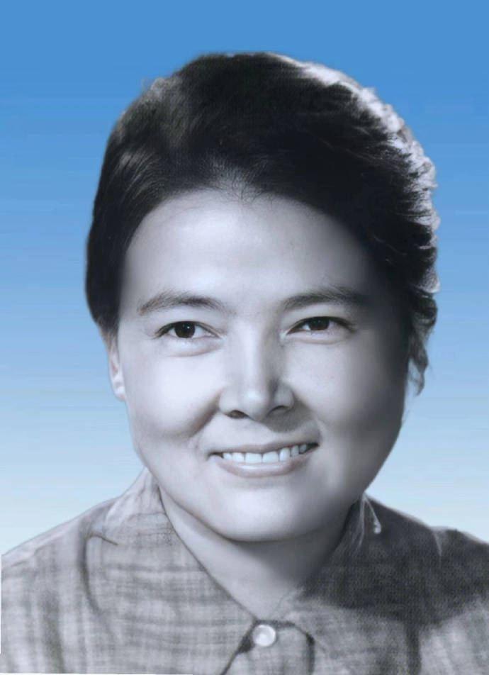 中国著名导演王君正因病逝世,遵照遗愿不举办追悼会,不举办任何活动(图1) 中国著名导演王君正因病逝世,遵照遗愿不举办追悼会,不举办任何活动(图1)