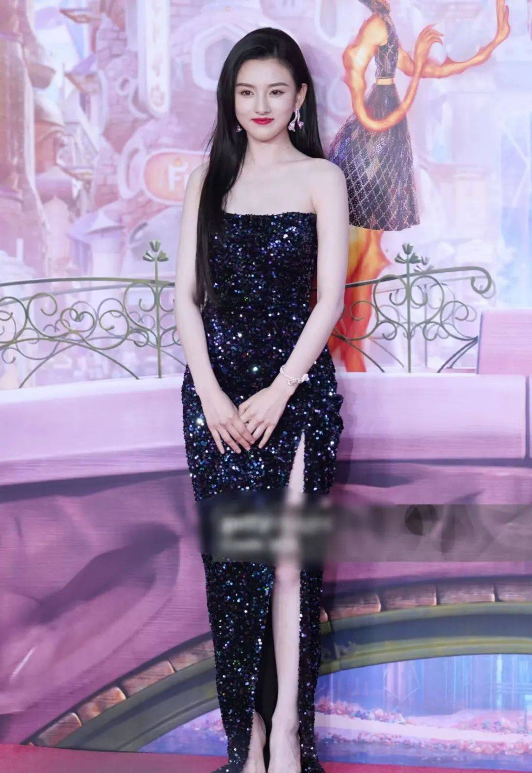 “消失”了快一年的宋祖儿工作室,突然发布声明,否认偷逃税(图2) “消失”了快一年的宋祖儿工作室,突然发布声明,否认偷逃税(图2)