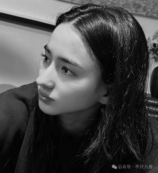 胡先煦和美女李宛妲谈恋爱曝光,很难想象胡先煦和李宛妲会看对眼(图33) 胡先煦和美女李宛妲谈恋爱曝光,很难想象胡先煦和李宛妲会看对眼(图33)