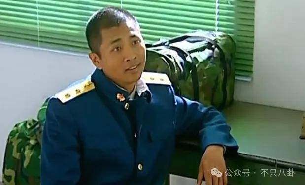 胡先煦和美女李宛妲谈恋爱曝光,很难想象胡先煦和李宛妲会看对眼(图42) 胡先煦和美女李宛妲谈恋爱曝光,很难想象胡先煦和李宛妲会看对眼(图42)