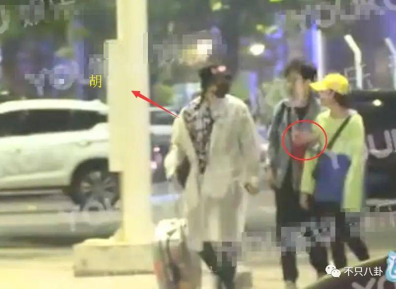 胡先煦和美女李宛妲谈恋爱曝光,很难想象胡先煦和李宛妲会看对眼(图49) 胡先煦和美女李宛妲谈恋爱曝光,很难想象胡先煦和李宛妲会看对眼(图49)