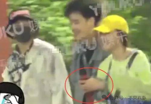 胡先煦和美女李宛妲谈恋爱曝光,很难想象胡先煦和李宛妲会看对眼(图50) 胡先煦和美女李宛妲谈恋爱曝光,很难想象胡先煦和李宛妲会看对眼(图50)