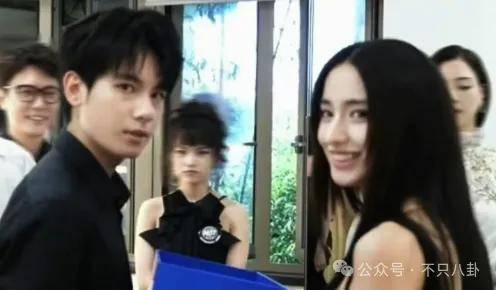 胡先煦和美女李宛妲谈恋爱曝光,很难想象胡先煦和李宛妲会看对眼(图85) 胡先煦和美女李宛妲谈恋爱曝光,很难想象胡先煦和李宛妲会看对眼(图85)