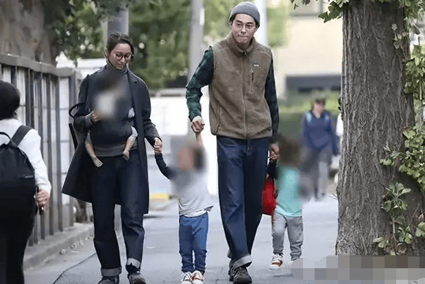 男星东出昌大宣布二婚,妻子是女演员松本花林(图14) 男星东出昌大宣布二婚,妻子是女演员松本花林(图14)