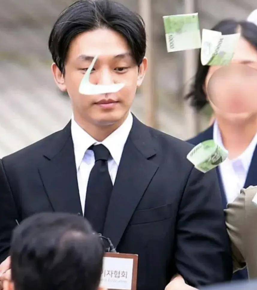 韩国“影帝”刘亚仁的性侵案有了新进展,韩国警方首次正式传唤刘亚仁来警局接受调查(图8) 韩国“影帝”刘亚仁的性侵案有了新进展,韩国警方首次正式传唤刘亚仁来警局接受调查(图8)