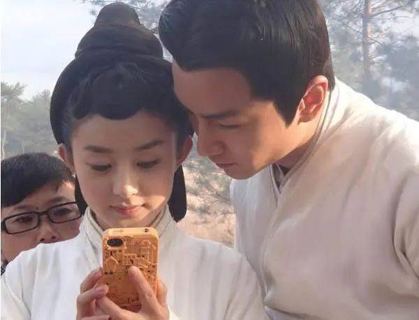 陈晓陈妍希这对夫妻的婚变消息其实已经传很久了,这两天又有新料了!(图22) 陈晓陈妍希这对夫妻的婚变消息其实已经传很久了,这两天又有新料了!(图22)