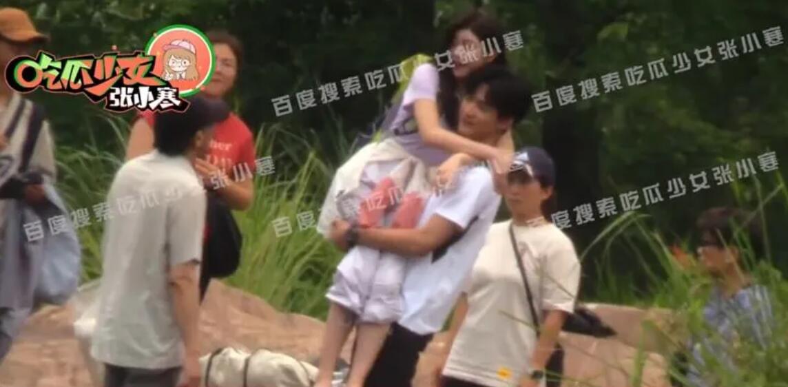 陈晓惊传要求分居太决绝,陈妍希还被狗仔拍到新剧《狙击蝴蝶》大玩“飞高高”戏码(图1) 陈晓惊传要求分居太决绝,陈妍希还被狗仔拍到新剧《狙击蝴蝶》大玩“飞高高”戏码(图1)