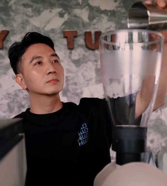 林生斌起诉导演刘信达二审维持原判 导演:尽管不认同二审判决结果,但尊重法律并道歉了(图1) 林生斌起诉导演刘信达二审维持原判 导演:尽管不认同二审判决结果,但尊重法律并道歉了(图1)