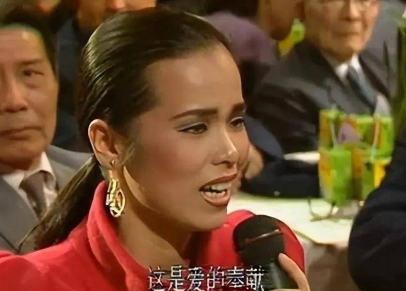 韦唯罕见分享了自己穿比基尼的美照,60岁的韦唯,状态竟然这么好?(图8) 韦唯罕见分享了自己穿比基尼的美照,60岁的韦唯,状态竟然这么好?(图8)