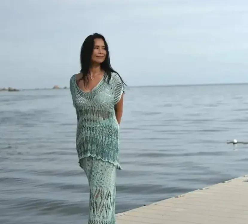 韦唯罕见分享了自己穿比基尼的美照,60岁的韦唯,状态竟然这么好?(图21) 韦唯罕见分享了自己穿比基尼的美照,60岁的韦唯,状态竟然这么好?(图21)