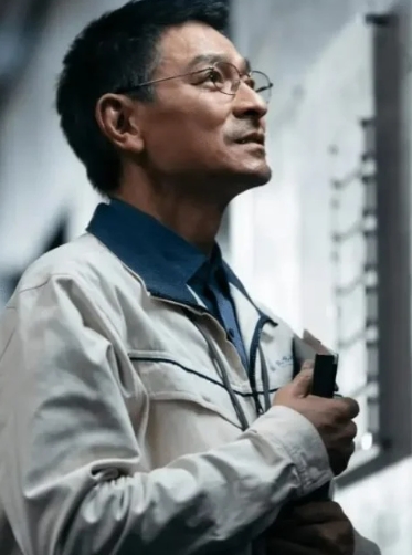 百花奖入围争议,名单曝光后引发网民批评:“现在华语电影最高权威应该是哪个奖?”(图1) 百花奖入围争议,名单曝光后引发网民批评:“现在华语电影最高权威应该是哪个奖?”(图1)