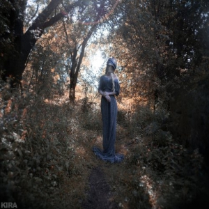 《血源诅咒》安娜莉丝COS：场景和服装的还原度和可以说得上是非常优秀