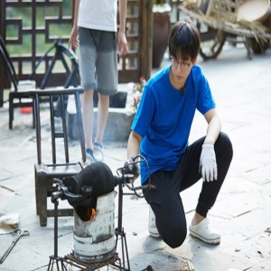 彭昱畅勇敢再战爆米花 屡战不服解锁新技能